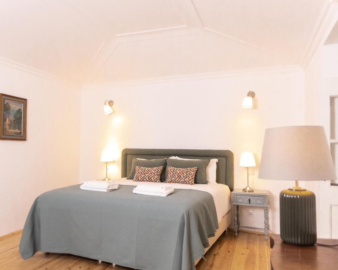 A Burguesa - Guesthouse กัสเตโลเจวีด ภายนอก รูปภาพ