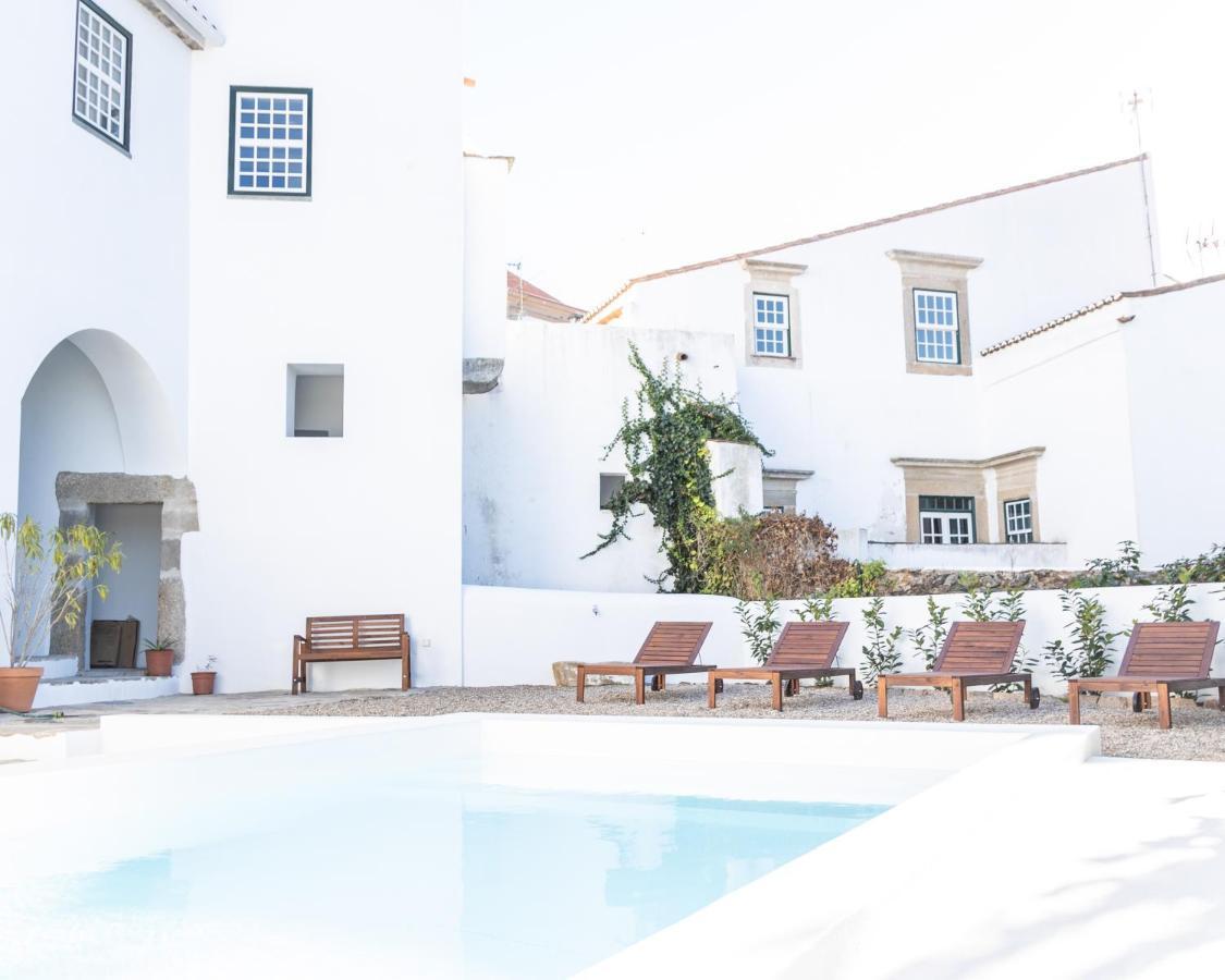 A Burguesa - Guesthouse กัสเตโลเจวีด ภายนอก รูปภาพ