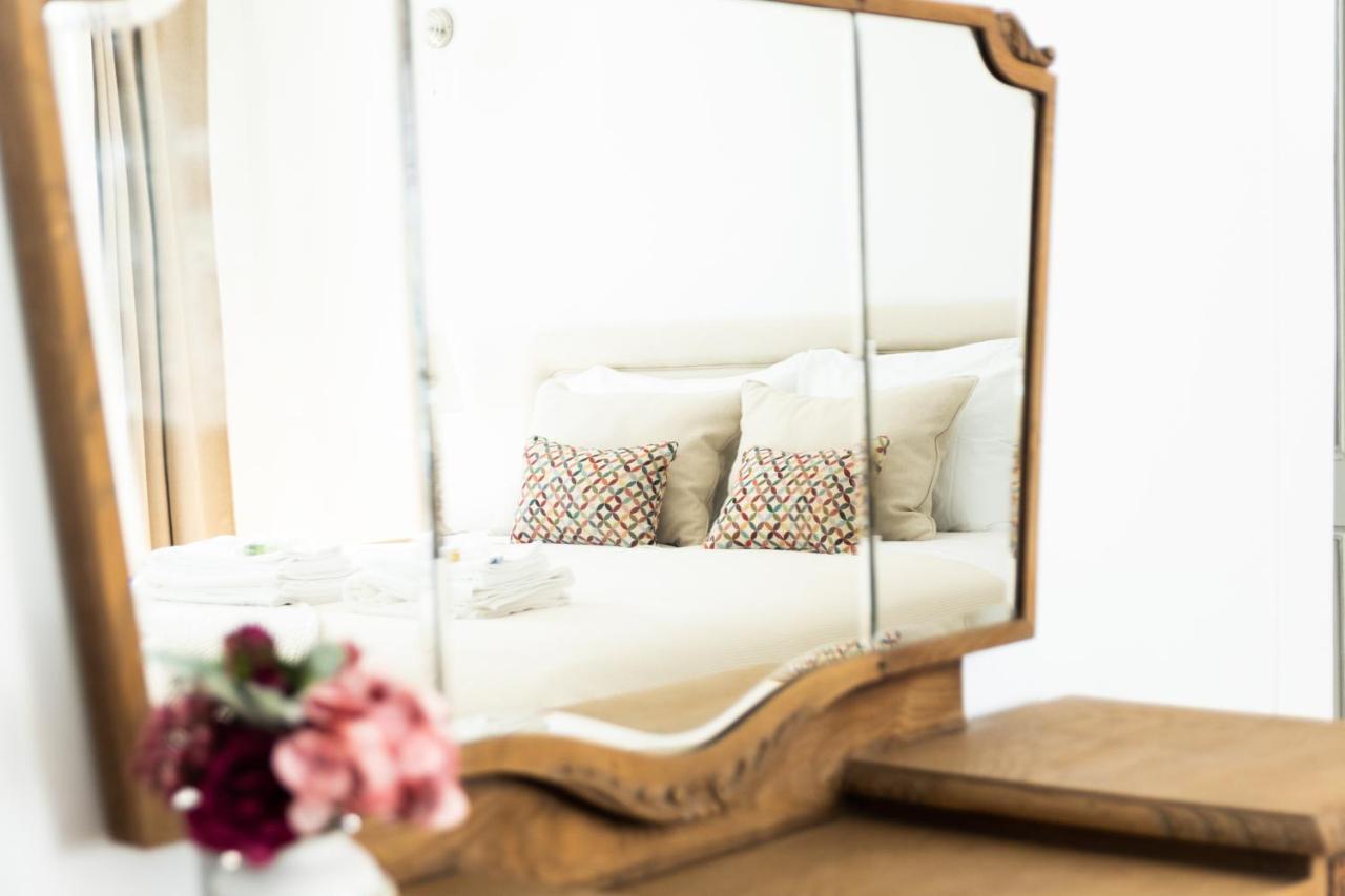 A Burguesa - Guesthouse กัสเตโลเจวีด ภายนอก รูปภาพ